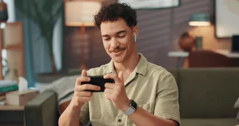 Earn Money Watching Videos on Your Cell Phone